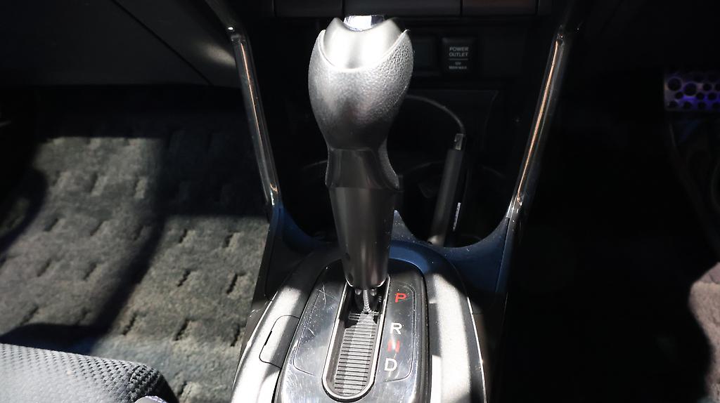 2013 Honda CR-Z REVERSE CAMERA + STEERING WHEEL CONTROLS image 360308