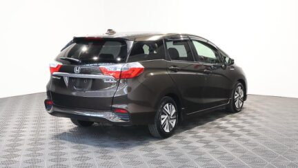 2015 Honda Shuttle Hybrid X image 358844