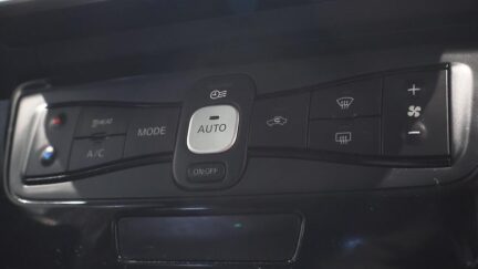 2018 Nissan Leaf X Pre-Crash and Cruise **84% SOH** image 361344