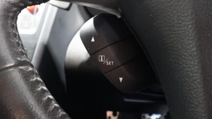 2014 Subaru XV 2.0i-L Eyesight AWD image 360003
