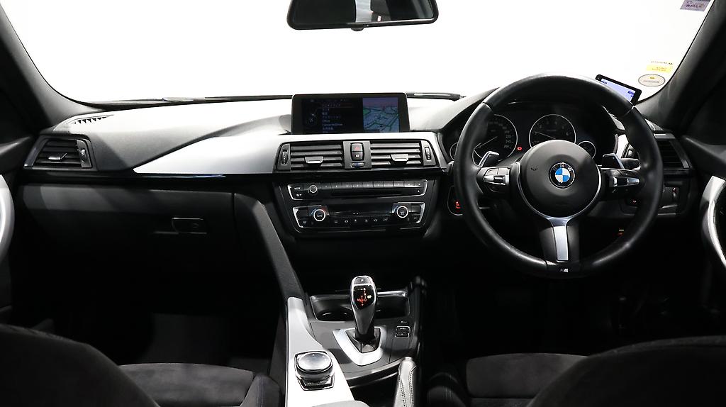 2013 BMW 320i Touring M Sports image 361864