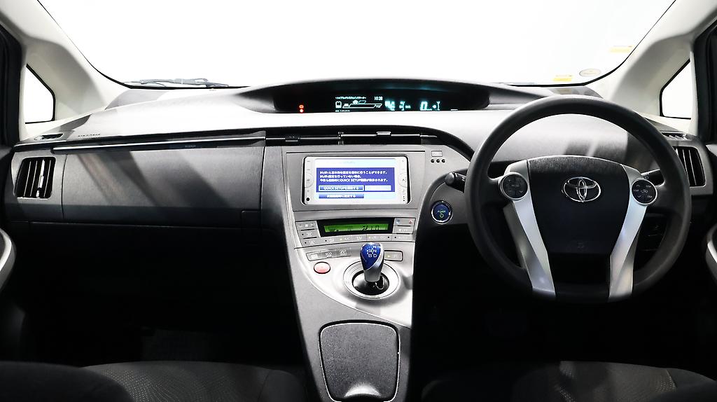 2013 Toyota Prius PUSH BUTTON START + REVERSE CAMERA + STEERING WHEEL CONTROLS image 361979