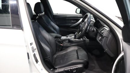 2013 BMW 3 Series image 362355