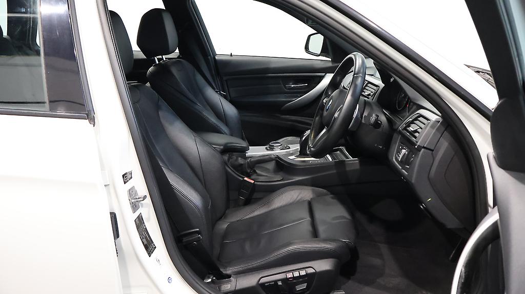 2013 BMW 3 Series image 362355