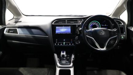 2015 Honda Shuttle Hybrid X image 358851