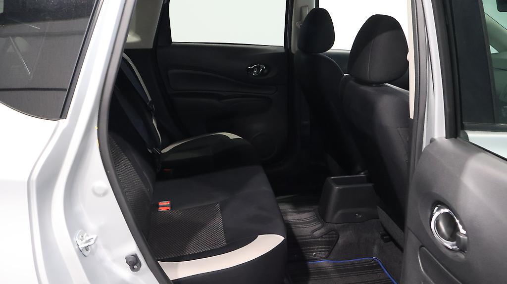 2017 Nissan Note e-Power X image 360014