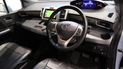 2013 Honda Freed Spike Hybrid Just Selection image 358435