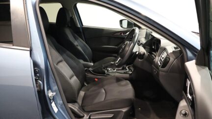 2013 Mazda Axela Sports 20S Touring image 360435