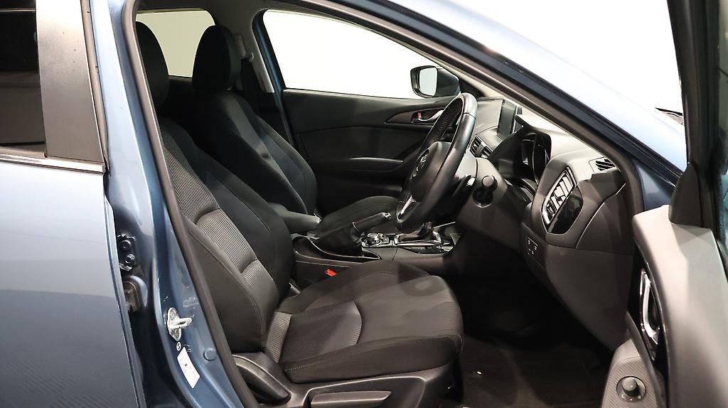2013 Mazda Axela Sports 20S Touring image 360435