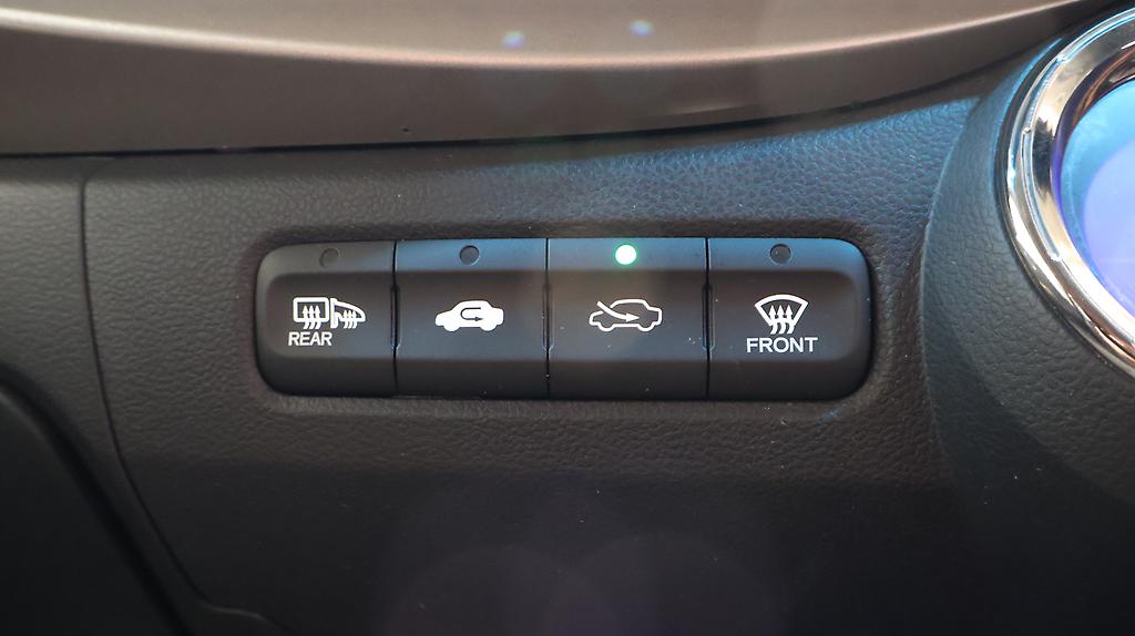 2012 Honda Fit Hybrid XH Selection image 361215
