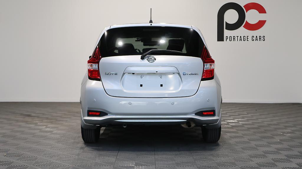 2017 Nissan Note e-Power X image 360010