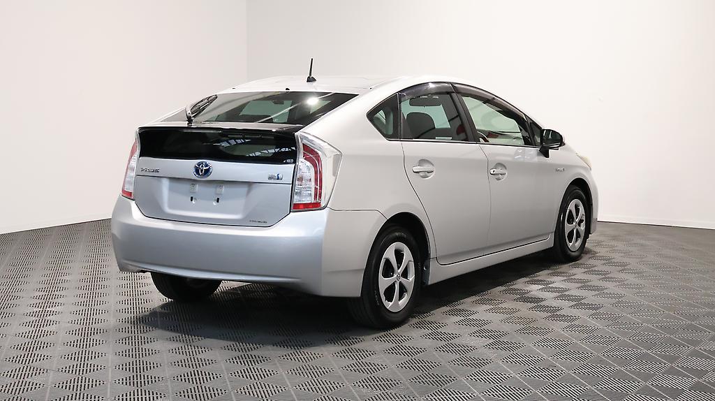 2012 Toyota Prius S Model + Push Button Start image 361658