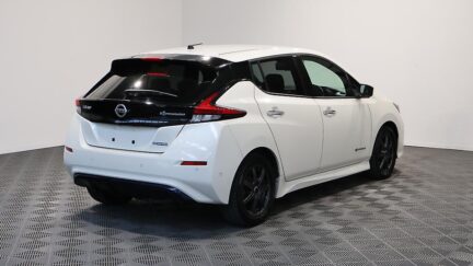2018 Nissan Leaf X Pre-Crash and Cruise **84% SOH** image 361333