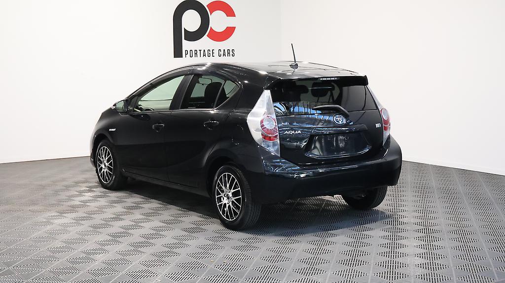2013 Toyota Aqua G Model, Push Start, Reverse Camera image 359678